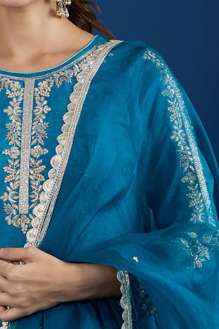 Samyukta Singhania_Teal Silk, Organza Embroidery, Sequins, Zari Round Neck Kurta Set_Online_at_Aza_Fashions