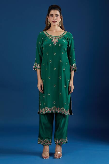 Samyukta Singhania_Green Crepe, Organza Embroidery, Crystals, Zari, Stones Round Butti Kurta Set_Online_at_Aza_Fashions