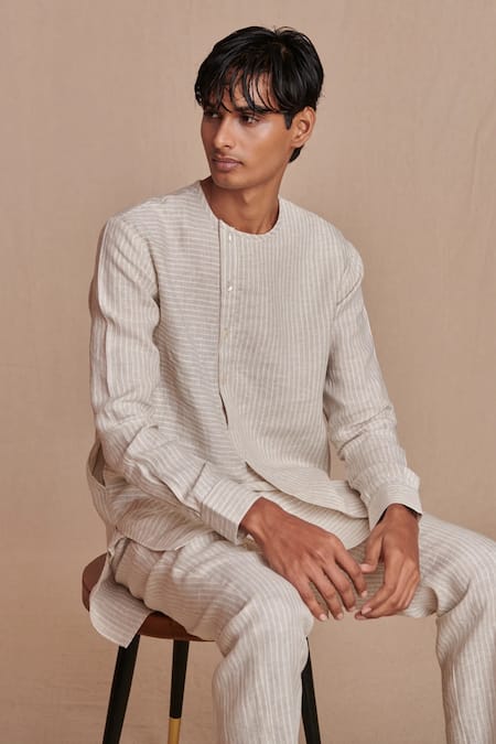 Saphed_Off White Linen Undyed Pinstripe Side Open Kurta Set _Online_at_Aza_Fashions