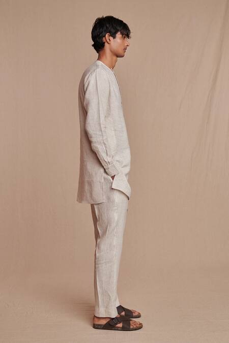 Saphed_Off White Linen Undyed Pinstripe Side Open Kurta Set _at_Aza_Fashions