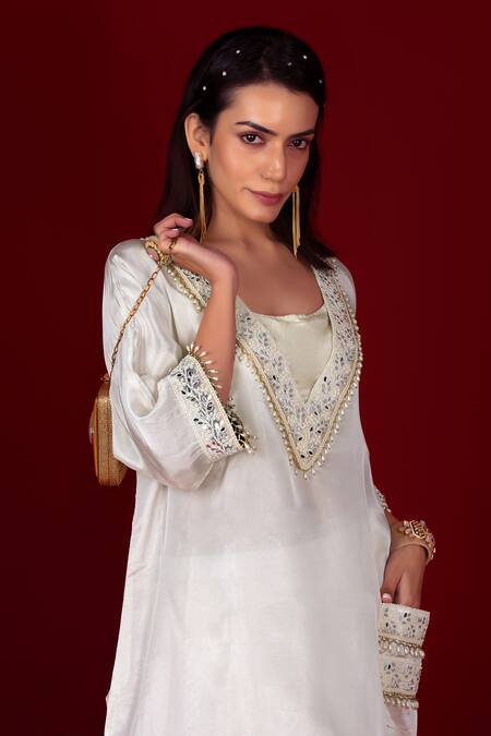 Buy_Label Niyami_Ivory Tissue Embroidery, Beads V-, Sweetheart Kaftan And Pant Set _Online_at_Aza_Fashions