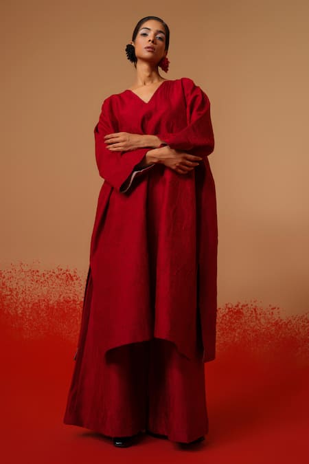 Stoique Red Silk Embroidery V-neck Flow Floral Pattern Tunic 