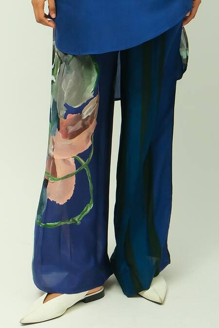 OFRIDA_Blue Bemberg, Muslin Beads, Foil Printing V-neck Midnight Psy Kurta And Pant Set _Online_at_Aza_Fashions