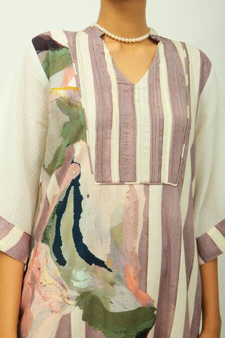 Buy_OFRIDA_Purple Viscose Split V-neck Melora Striped Kurta And Pant Set _Online_at_Aza_Fashions