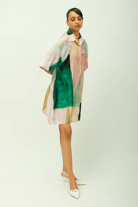 Buy_OFRIDA_Green Bemberg, Muslin Collared Twilight Brushstrokes Pattern Dress _Online_at_Aza_Fashions