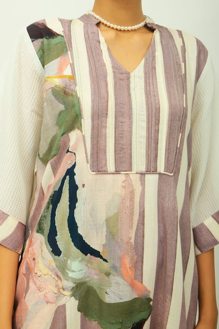 OFRIDA_Purple Viscose Split V-neck Melora Printed Dress _at_Aza_Fashions