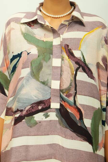 OFRIDA Purple Viscose Collared Melora Hand Painted Print Kurta at Aza Fashions OFRIDA_Purple Viscose Collared Melora Hand Painted Print Kurta _at_Aza_Fashions