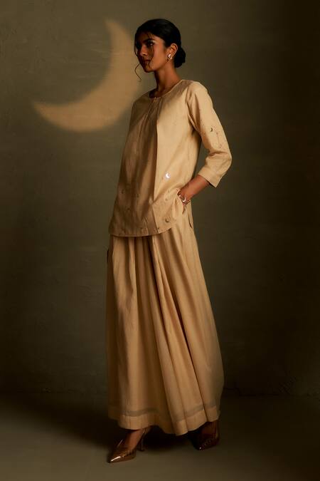 Buy Charkhee Beige Chanderi, Voile Embroidery, Sequins Round Neck Mul Kurta With Pant Online at Aza Fashions Buy_Charkhee_Beige Chanderi, Voile Embroidery, Sequins Round Neck Mul Kurta With Pant _Online_at_Aza_Fashions