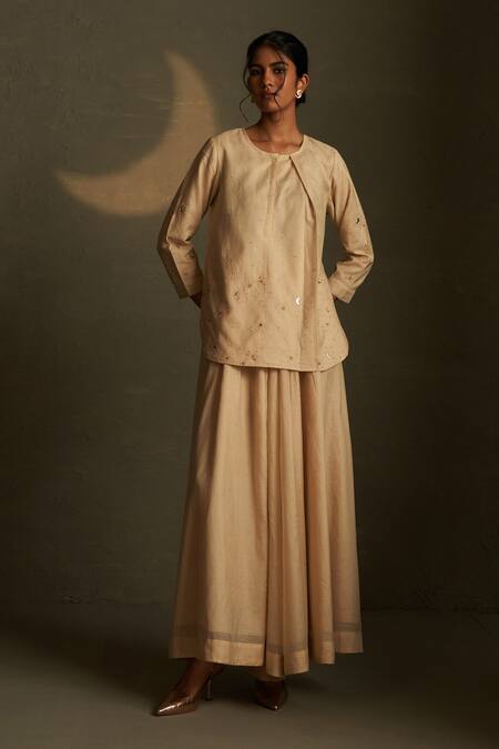 Shop Charkhee Beige Chanderi, Voile Embroidery, Sequins Round Neck Mul Kurta With Pant Online at Aza Fashions Shop_Charkhee_Beige Chanderi, Voile Embroidery, Sequins Round Neck Mul Kurta With Pant _Online_at_Aza_Fashions