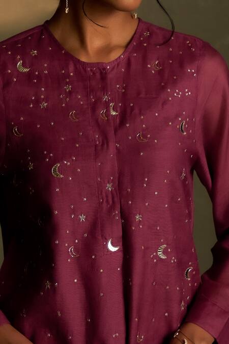 Buy Charkhee Burgundy Chanderi, Voile Embroidery Round Neck Moon Pattern Kurta With Pant Buy_Charkhee_Burgundy Chanderi, Voile Embroidery Round Neck Moon Pattern Kurta With Pant