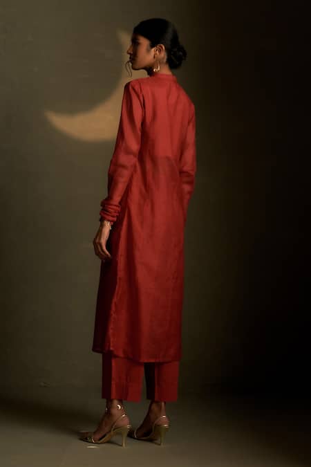 Shop Charkhee Red Chanderi, Voile Embroidery Split V-neck Mul Kurta Set at Aza Fashions Shop_Charkhee_Red Chanderi, Voile Embroidery Split V-neck Mul Kurta Set _at_Aza_Fashions