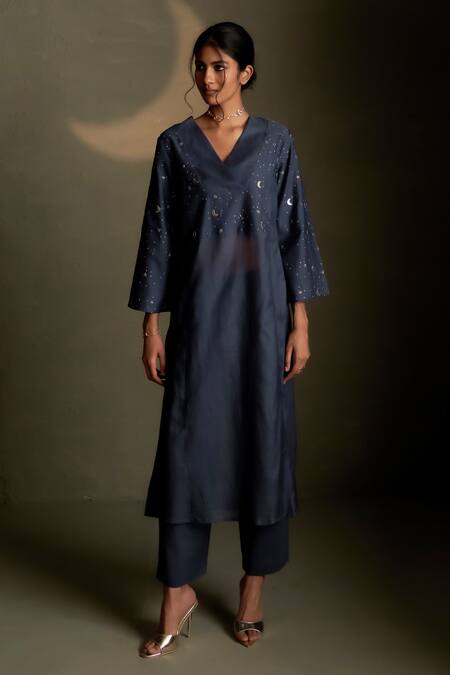 Buy Charkhee Blue Chanderi, Voile Embroidery V-neck Moon Pattern Kurta Set Online at Aza Fashions Buy_Charkhee_Blue Chanderi, Voile Embroidery V-neck Moon Pattern Kurta Set _Online_at_Aza_Fashions