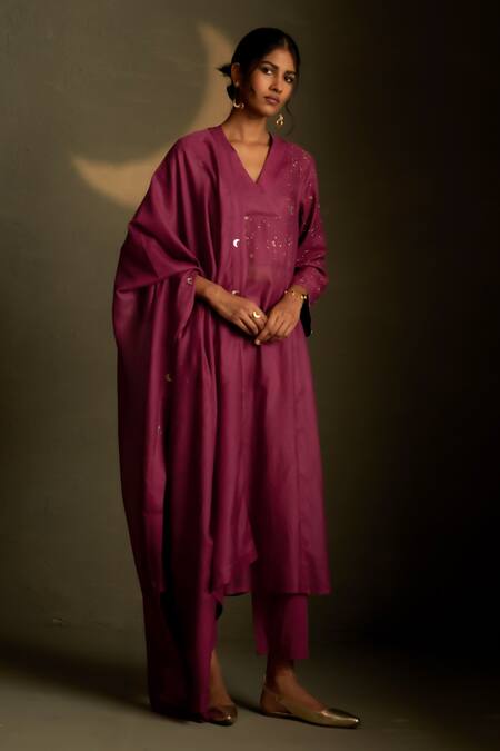 Charkhee Burgundy Chanderi, Voile Embroidery V-neck Moon Pattern Kurta Set Online at Aza Fashions Charkhee_Burgundy Chanderi, Voile Embroidery V-neck Moon Pattern Kurta Set _Online_at_Aza_Fashions