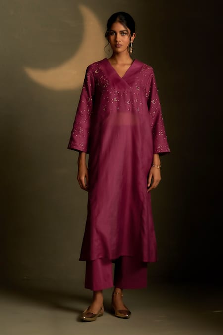 Buy Charkhee Burgundy Chanderi, Voile Embroidery V-neck Moon Pattern Kurta Set Online at Aza Fashions Buy_Charkhee_Burgundy Chanderi, Voile Embroidery V-neck Moon Pattern Kurta Set _Online_at_Aza_Fashions