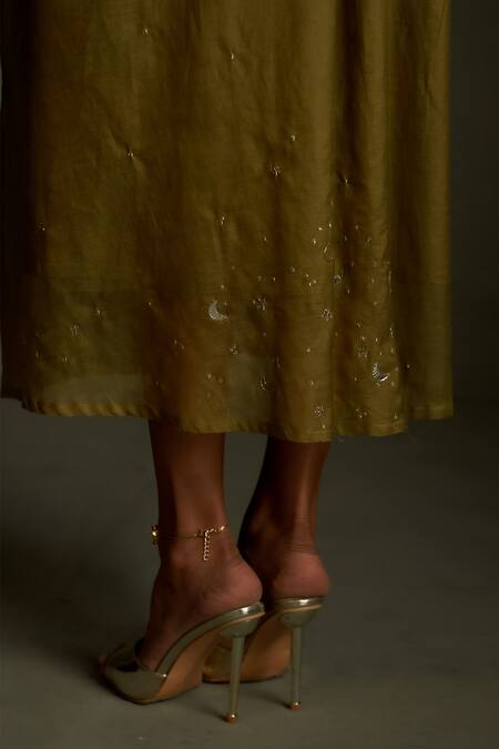 Buy Charkhee Olive Green Chanderi, Voile Embroidery V-neck Mul Dress Online at Aza Fashions Buy_Charkhee_Olive Green Chanderi, Voile Embroidery V-neck Mul Dress _Online_at_Aza_Fashions