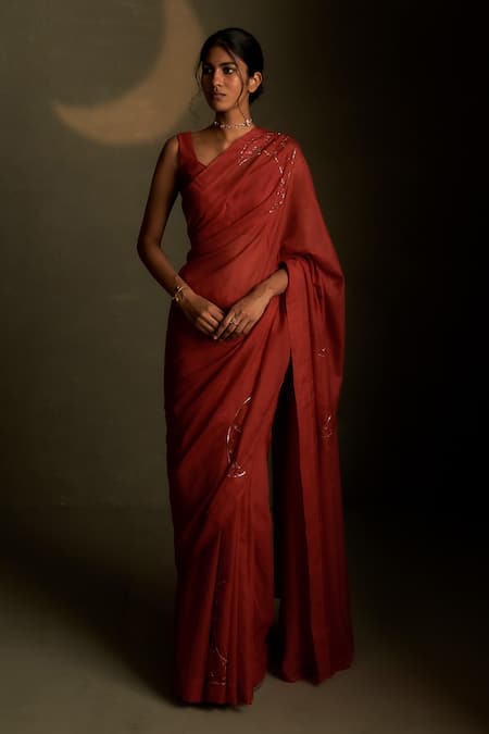 Charkhee Red Chanderi, Voile Embroidery V-, Scoop Mul Saree With Blouse 