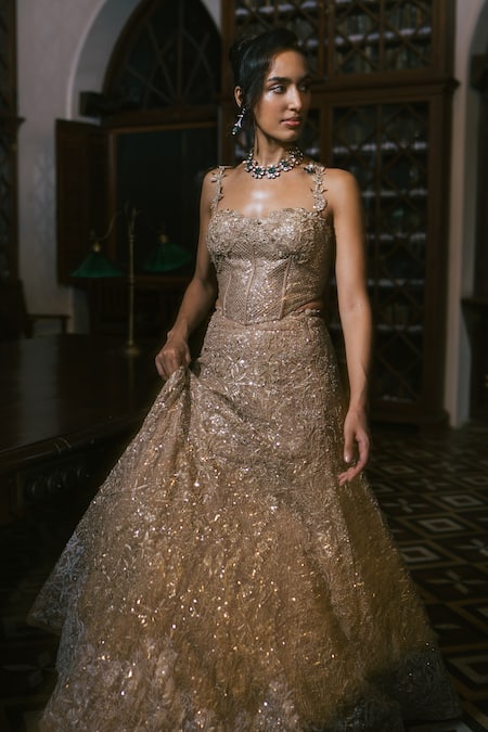 Buy_Mishru_Gold Organza, Tulle Embroidery, Sequins Sweetheart Neck Zyra Lehenga Set _Online_at_Aza_Fashions