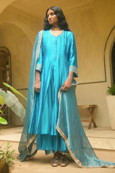 Myoho Front Slit Kurta Set 