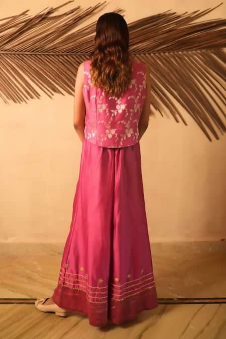 Myoho Brocade Pattern Waistcoat With Pant 