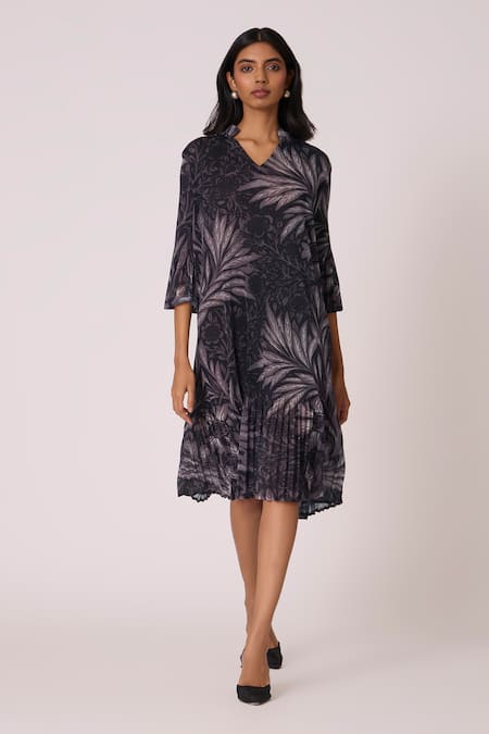 Scarlet Sage Black Polyester V-neck Reene Print Dress 