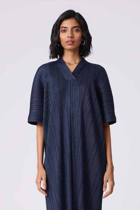 Buy_Scarlet Sage_Navy Polyester V-neck Anya Shift Dress 