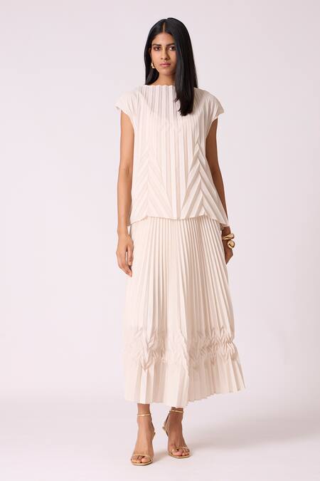 Buy_Scarlet Sage_Off White Polyester Boat Neck Oasis Top With Skirt