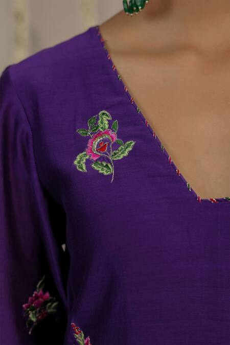 Myaara_Purple Chanderi Embroidery V-neck Kurta Pant Set _Online_at_Aza_Fashions