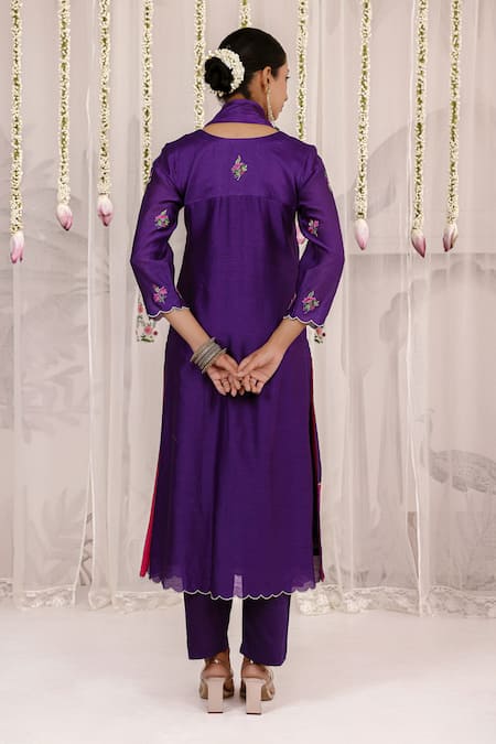 Myaara Chanderi Embroidered Kurta Pant Set 