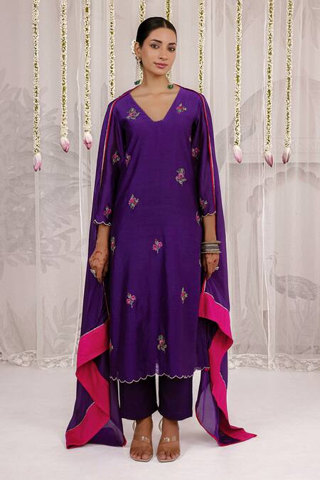 Buy_Myaara_Purple Chanderi Embroidery V-neck Kurta Pant Set _Online_at_Aza_Fashions