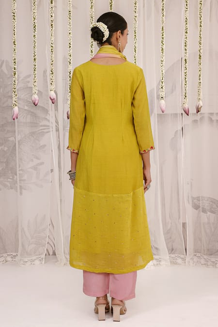 Myaara Chanderi Floral Embroidered Kurta Set 