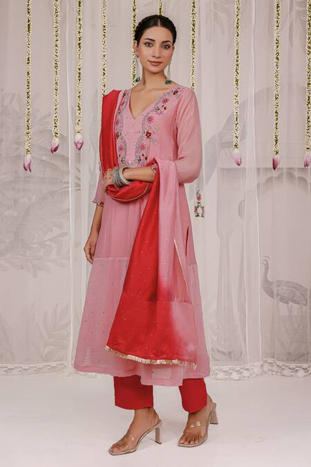 Shop_Myaara_Pink Chanderi Embroidery V-neck Kurta Pant Set _Online_at_Aza_Fashions