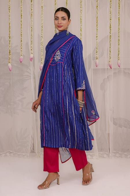Myaara_Blue Viscose Embroidery Split V-neck Royal Panelled Kurta Pant Set _Online_at_Aza_Fashions