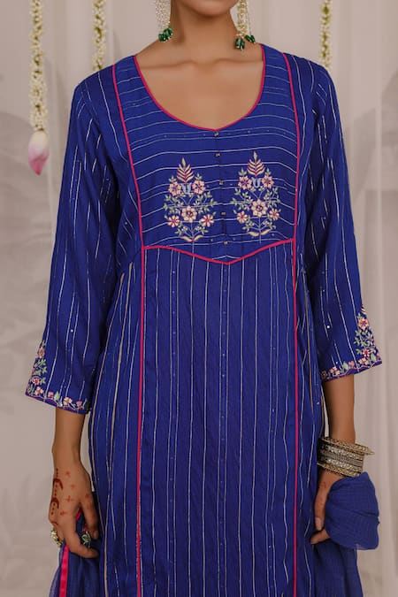 Myaara_Blue Viscose Embroidery Split V-neck Royal Panelled Kurta Pant Set _at_Aza_Fashions