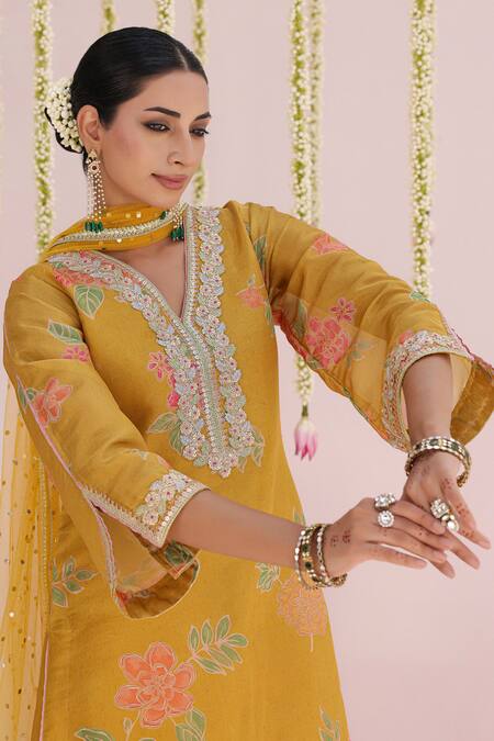 Myaara_Mustard Tissue Embroidery, Lace V-neck Floral Kurta Set _Online_at_Aza_Fashions