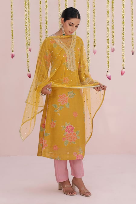 Myaara_Mustard Tissue Embroidery, Lace V-neck Floral Kurta Set _at_Aza_Fashions