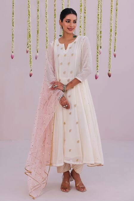 Myaara_Ivory Chanderi, Net Embroidery, Sequins Split V-neck Anarkali Pant Set _Online_at_Aza_Fashions