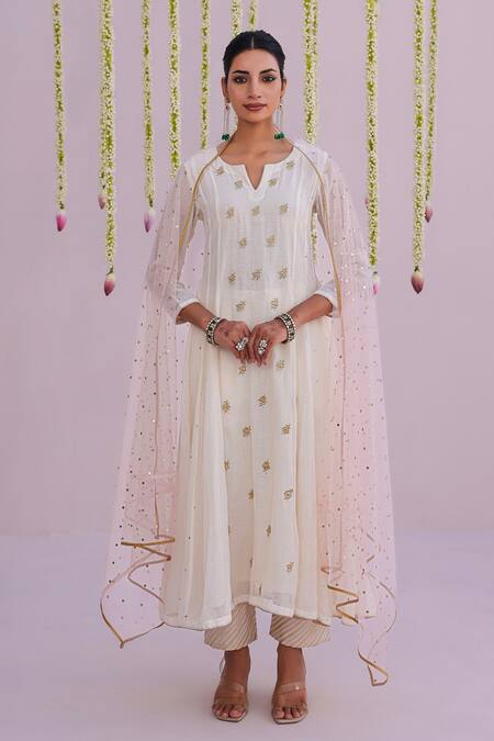 Buy_Myaara_Ivory Chanderi, Net Embroidery, Sequins Split V-neck Anarkali Pant Set 
