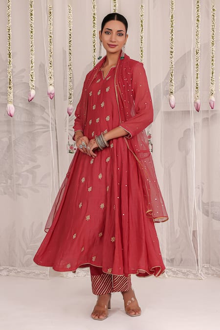 Buy_Myaara_Red Chanderi, Net Embroidery, Sequins Split V-neck Anarkali Pant Set _Online_at_Aza_Fashions