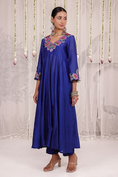Myaara_Blue Chanderi Embroidery V-neck Anarkali Pant Set _Online_at_Aza_Fashions
