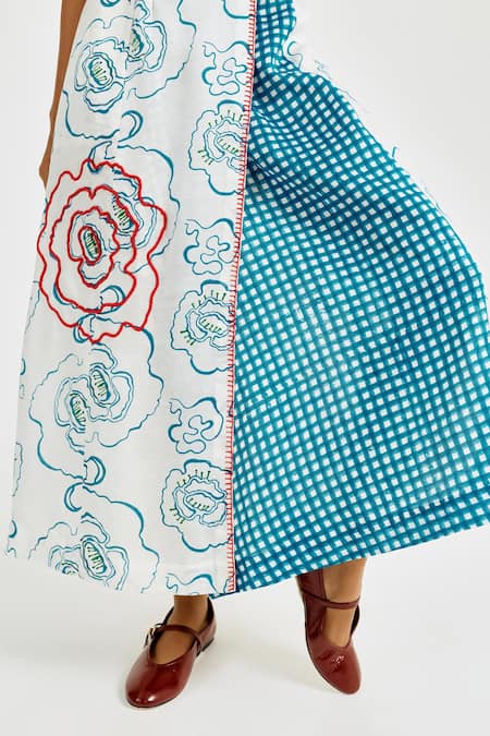 Buy_Jodi_White Linen, Satin Embroidery V-neck Amari Wrap Dress 