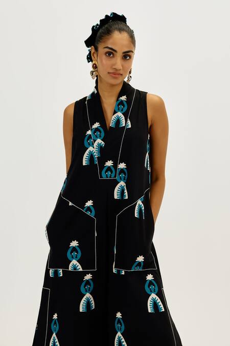 Jodi_Black Poplin V-neck Africana Printed Dress _Online_at_Aza_Fashions