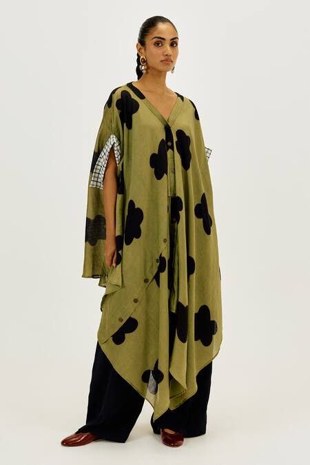 Shop Jodi Green Chanderi V-neck Kuro Asymmetrical Kaftan Dress Online at Aza Fashions Shop_Jodi_Green Chanderi V-neck Kuro Asymmetrical Kaftan Dress _Online_at_Aza_Fashions