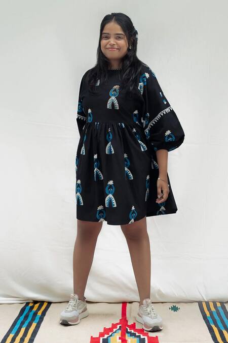 Jodi_Black Poplin Round Neck Africana Short Dress _Online_at_Aza_Fashions