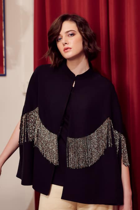 Nika 1.0 Black Mandarin Collar Carrie String Cape 