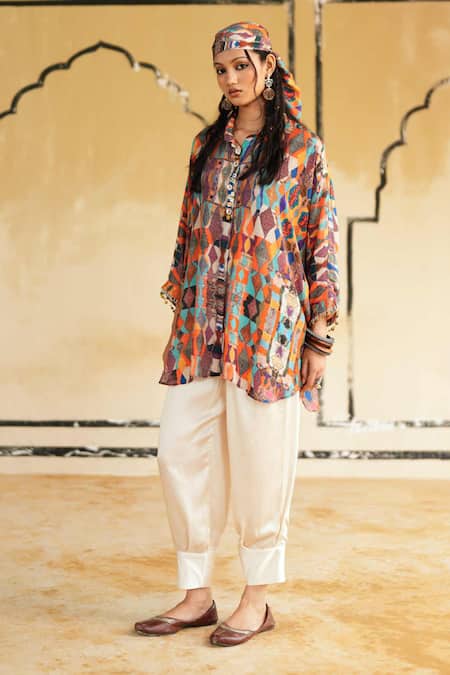 Rainas Dholavira Drift Top & Pant Set 