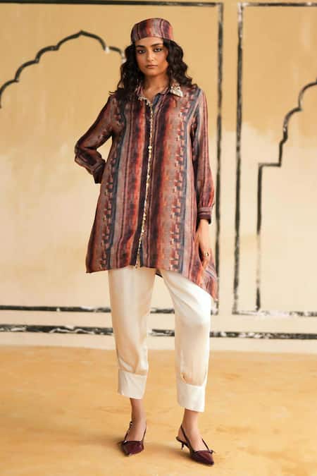 Rainas Pushkar Sunset Printed Top & Pant Set 
