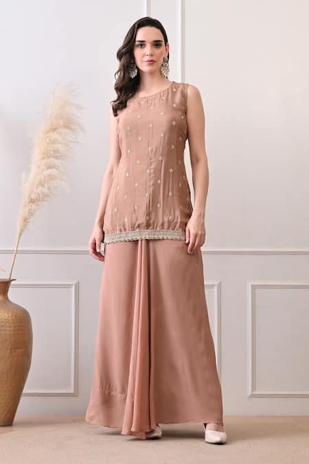 Buy Peenacolada Peach Chinon, Crepe Embroidery, Sequins, Zari Floral Pattern Cape And Skirt Set Online at Aza Fashions Buy_Peenacolada_Peach Chinon, Crepe Embroidery, Sequins, Zari Floral Pattern Cape And Skirt Set _Online_at_Aza_Fashions