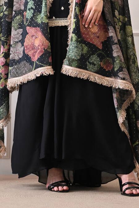 Buy Peenacolada Black Crepe Embroidery, Sequins, Lace Round Floral Pattern Cape And Skirt Set Buy_Peenacolada_Black Crepe Embroidery, Sequins, Lace Round Floral Pattern Cape And Skirt Set