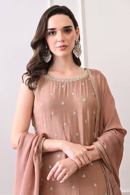 Peenacolada_Peach Chinon Embroidery, Sequins, Zari Round Butti Pattern Kurta With Gharara _Online_at_Aza_Fashions