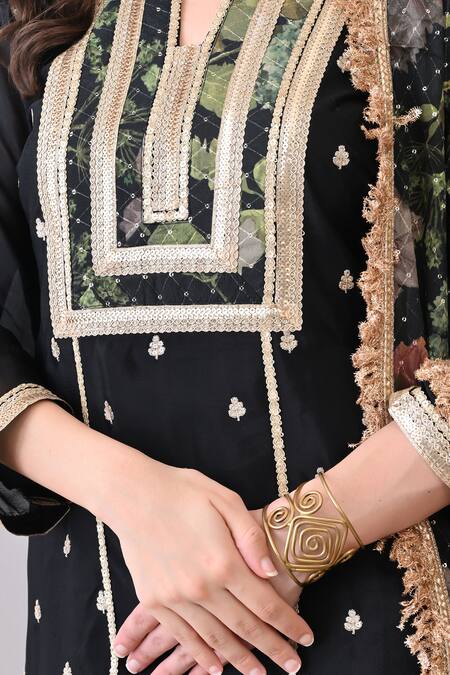 Shop_Peenacolada_Black Crepe Embroidery, Sequins, Zari, Lace, Fringe Floral Pattern Kurta Set 